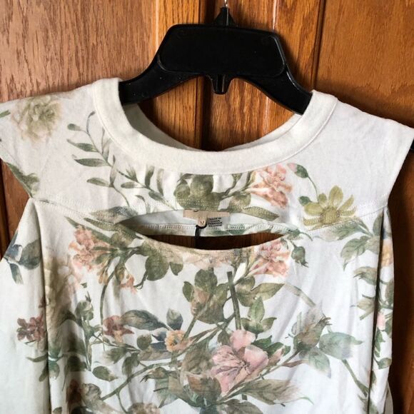 NWT Chaser Love Knit Long Sleeve Slit Dolman Pullover Floral Sweater Cream - M - Picture 2 of 13